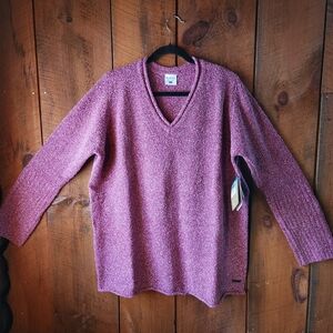 Columbia Women's V-Neck Sweater in Purple
